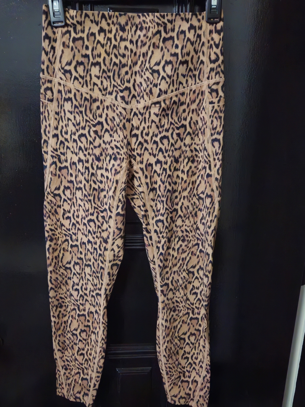 HALARA Leopard Print High-Waist Leggings in Tan and Black